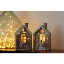 Village De Noël Lumineux En Bois. Lot De 2 Maisons Décoratives De Noël Avec LED H=23cm L=14,5cm, à Poser Ou A Accrocher. -Lemax Decor Magasin 68752323 3