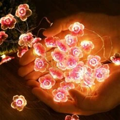 Guirlande Lumineuse Avec 40 LED 4M En Forme De Fleur De Cerisier Rose, USB Et à Piles, Pour Noël, Chambre De Fille, Chambre à Coucher, Intérieur, Extérieur, Mariage, Saint-Valentin 11 Guirlande Lumineuse Avec 40 LED 4M En Forme De Fleur De Cerisier Rose, USB Et à Piles, Pour Noël, Chambre De Fille, Chambre à Coucher, Intérieur, Extérieur, Mariage, Saint-Valentin -Lemax Decor Magasin 89616991 5